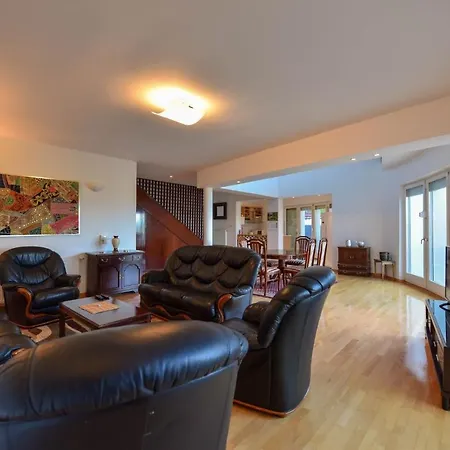 Villa Poljine *